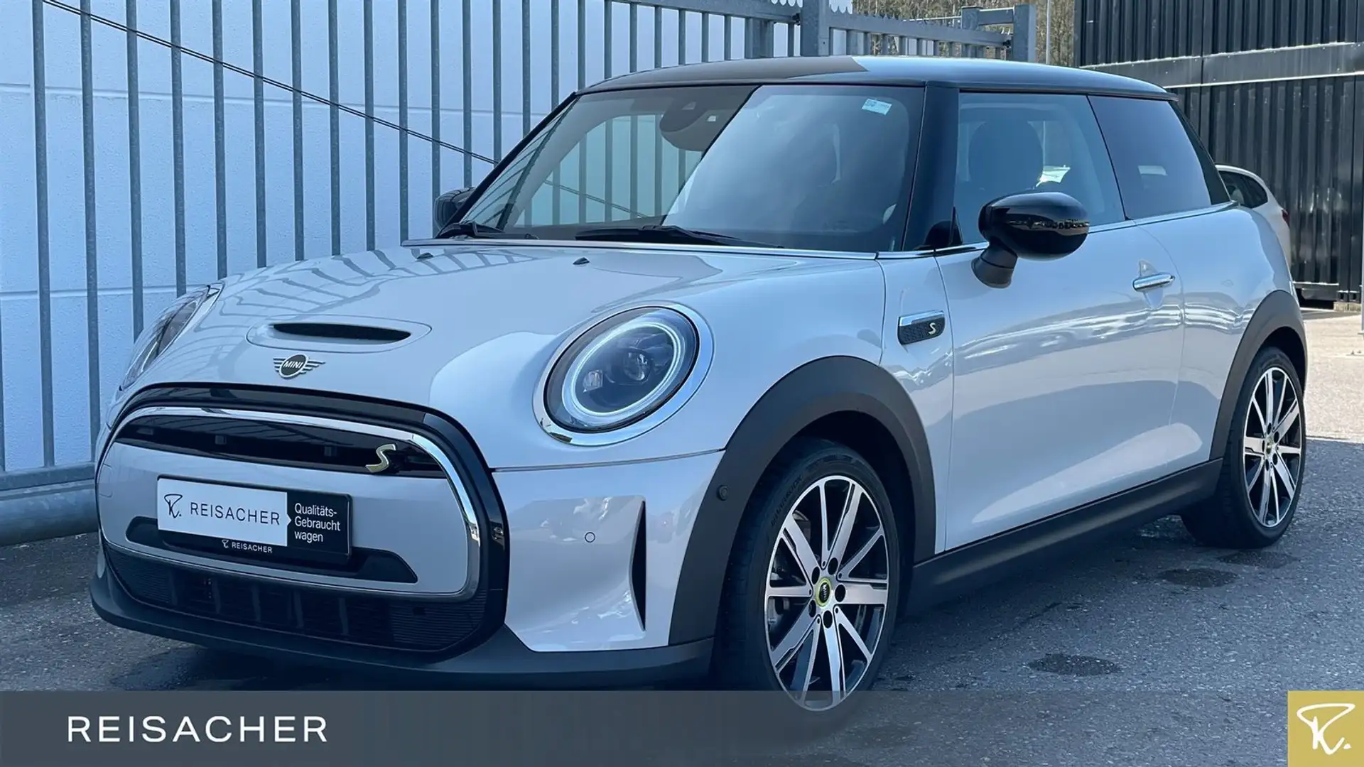 MINI Cooper SE Classic-Trim,ACC,Navi,Keyless,H-K,PA Grau - 1