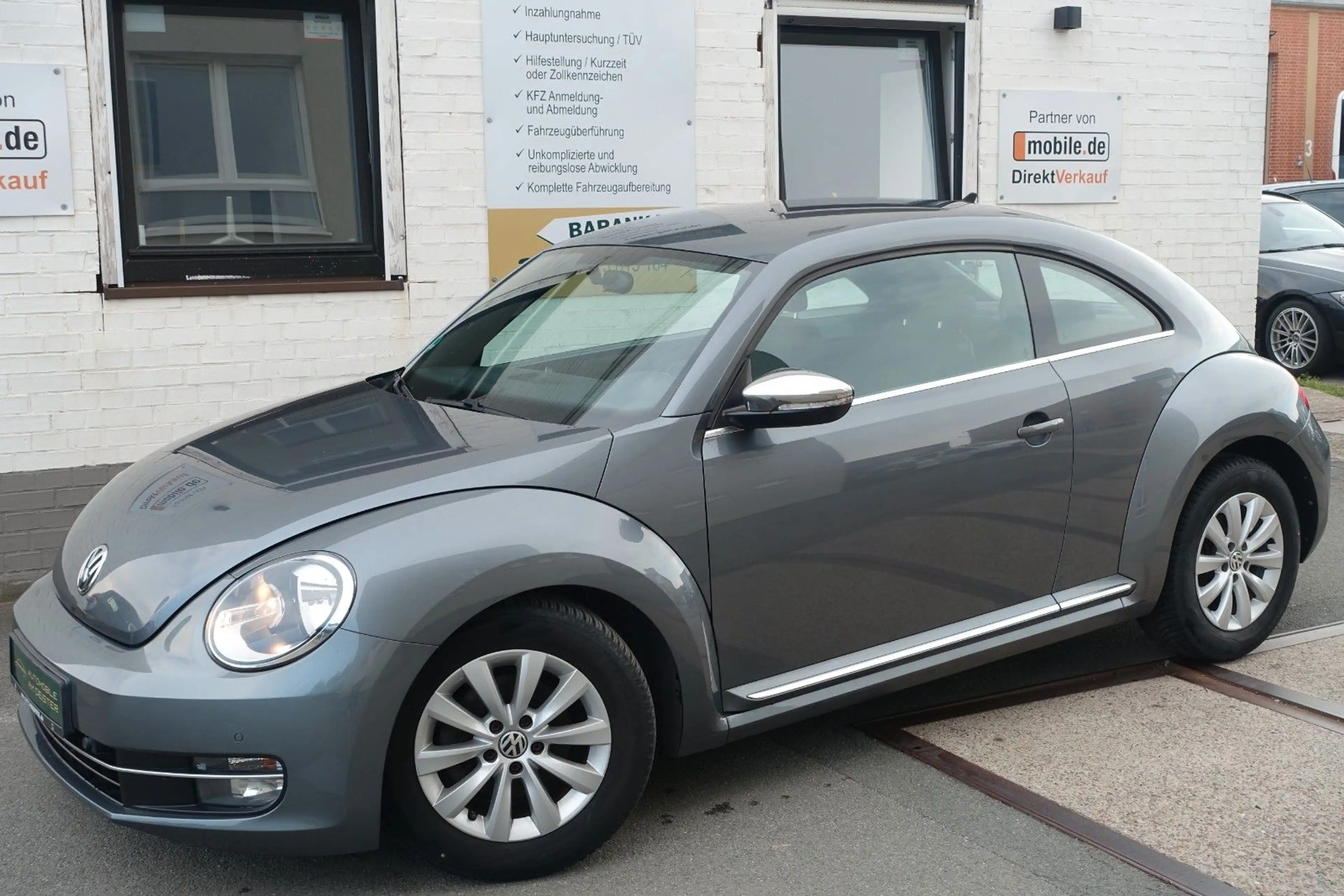 Volkswagen Beetle Lim. Design*NAVI*SHZ*PDC*TEMPOMAT*79.334K — photo 3