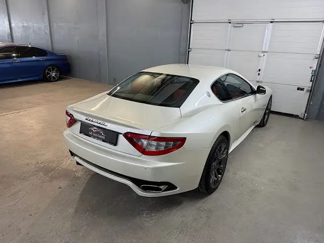 Maserati GranTurismo Gran Turismo S Ansicht 10