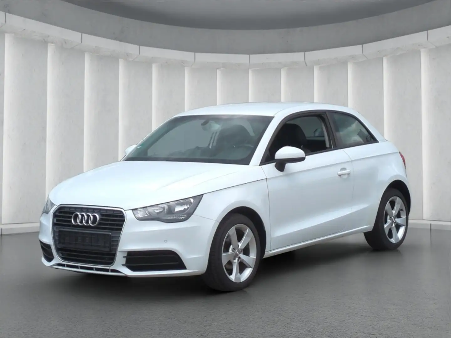 Audi A1 1.6TDI Attraction Navi Klimaaut SHZ Temp PDC Blanc - 2