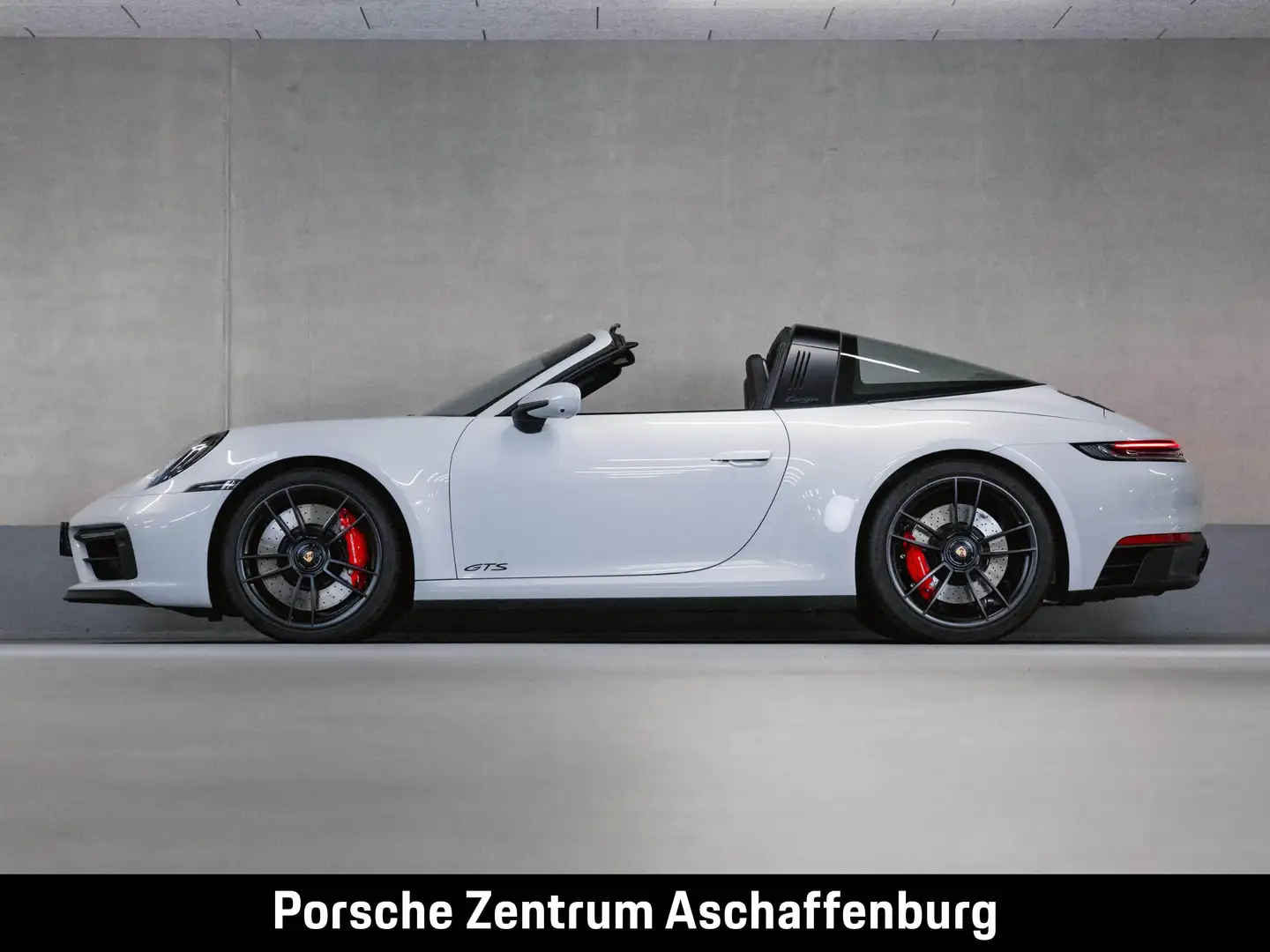 Porsche 992 911 Targa 4 GTS Hinterachslenkung 18 Wege Nachts. Grau - 2