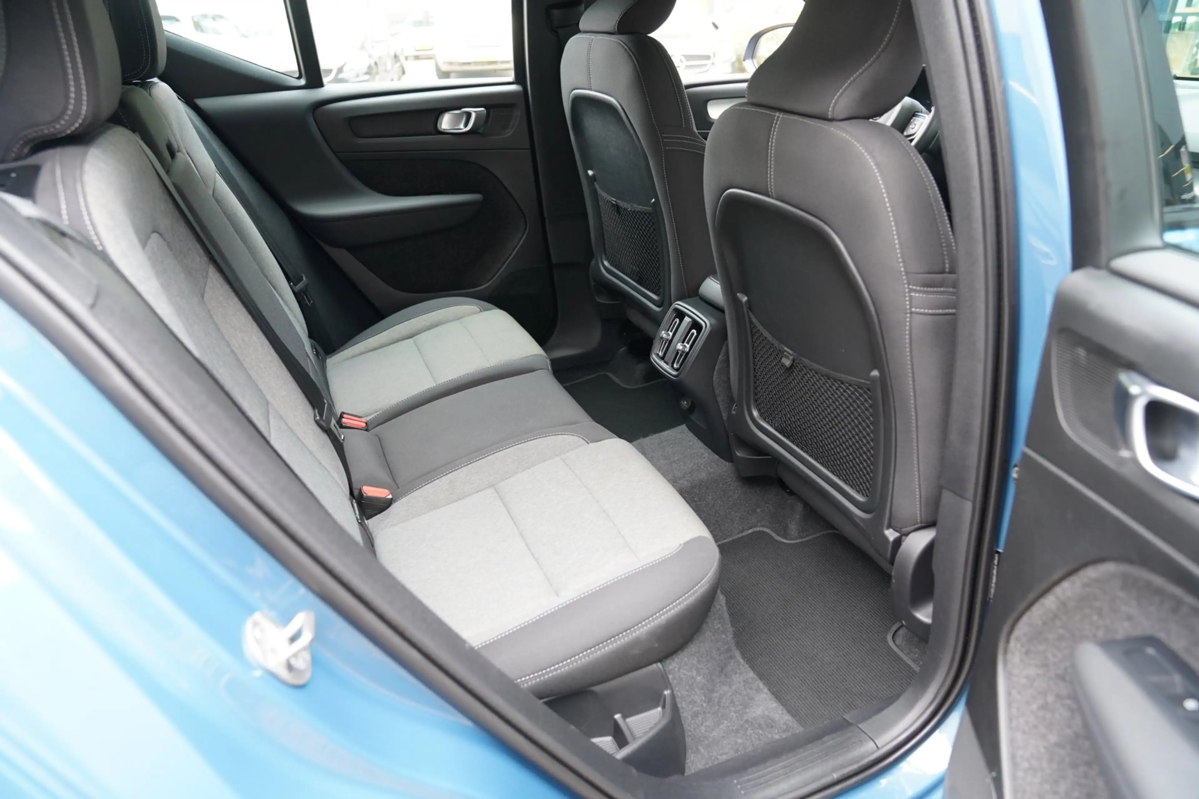 Volvo XC40 2.0 B4 Plus Dark|Prijs rijklaar incl 12 mnd garant — photo 21