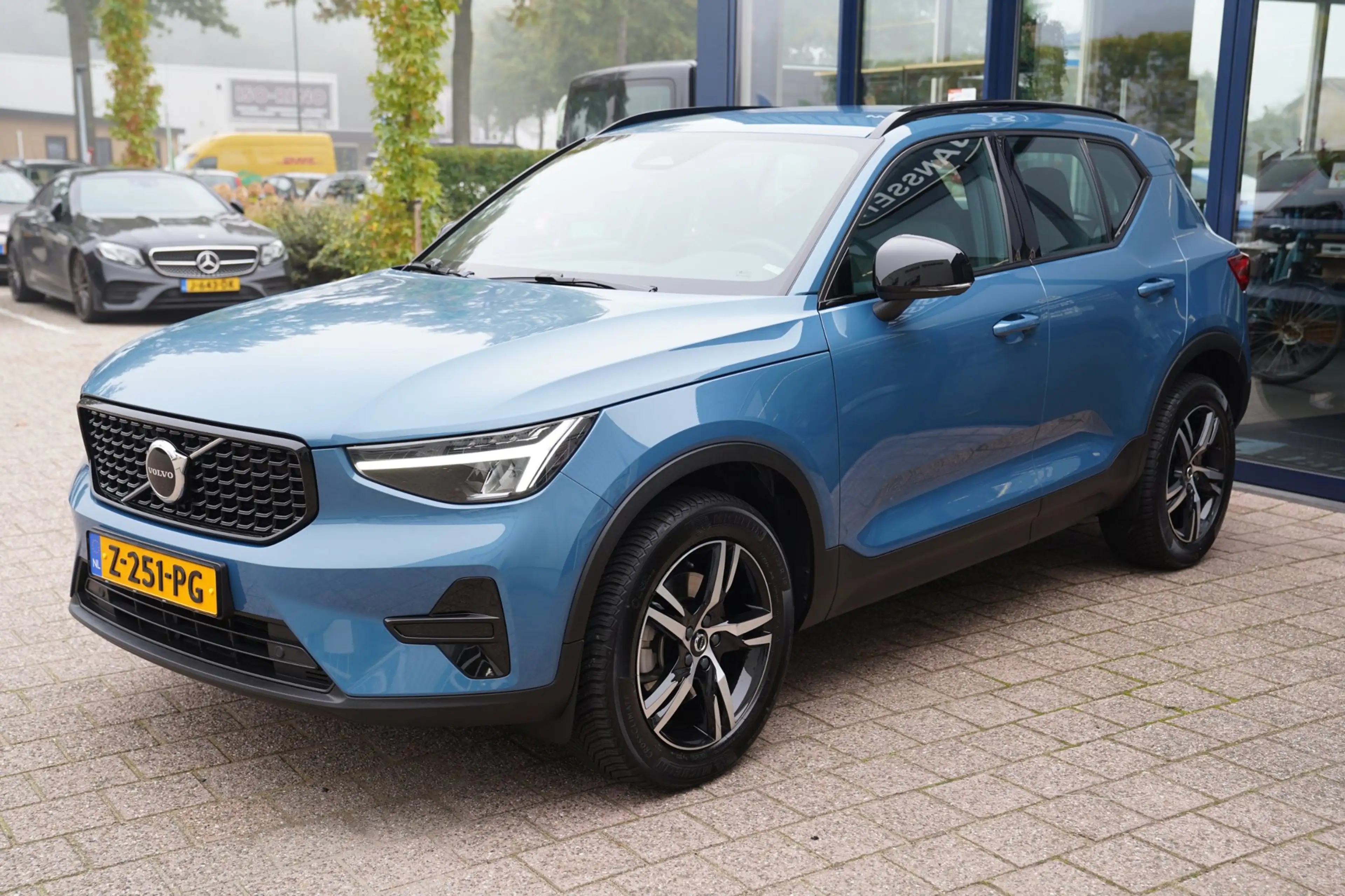 Volvo XC40 2.0 B4 Plus Dark|Prijs rijklaar incl 12 mnd garant — photo 6