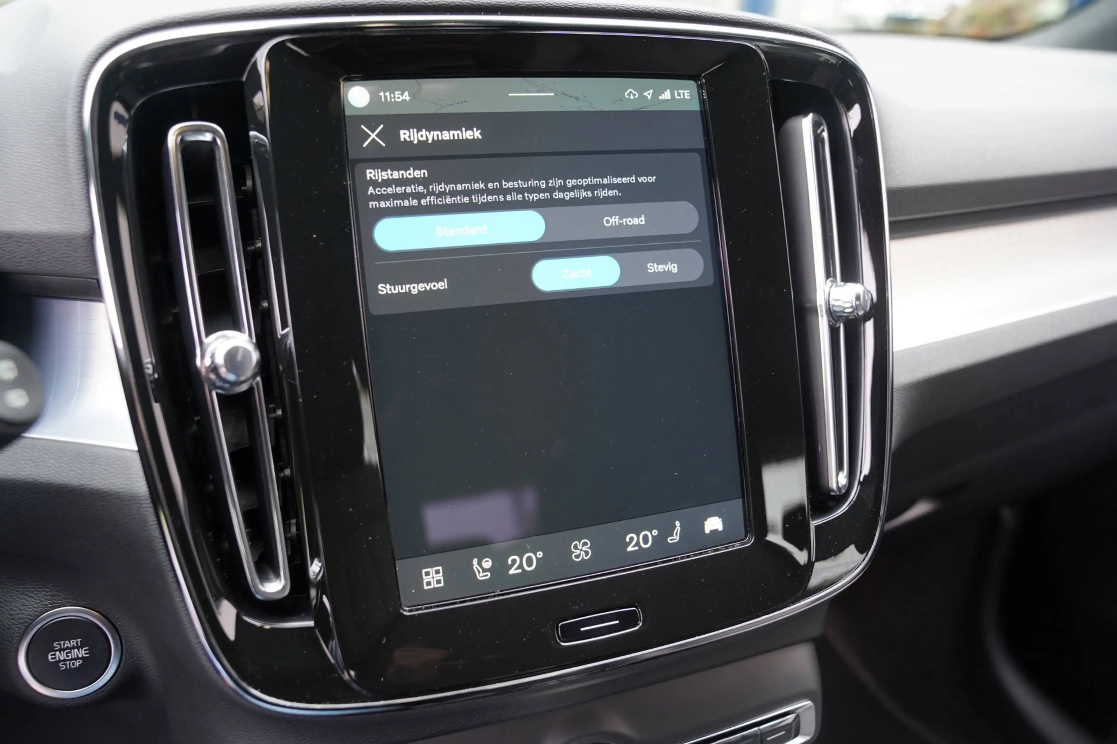 Volvo XC40 2.0 B4 Plus Dark|Prijs rijklaar incl 12 mnd garant — photo 36