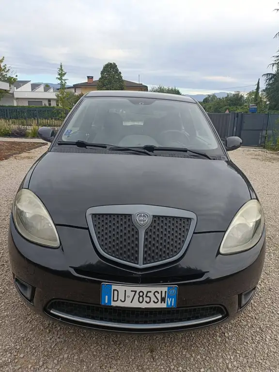 Lancia Y 2007 из Европы — купить под ключ