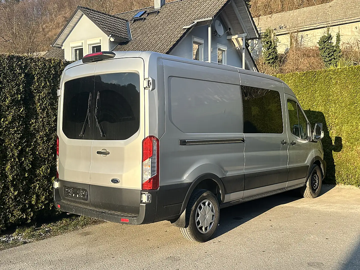 Ford Transit DoKa 2,0Tdci L3H2 PKW M1 Zulassung Silber - 2