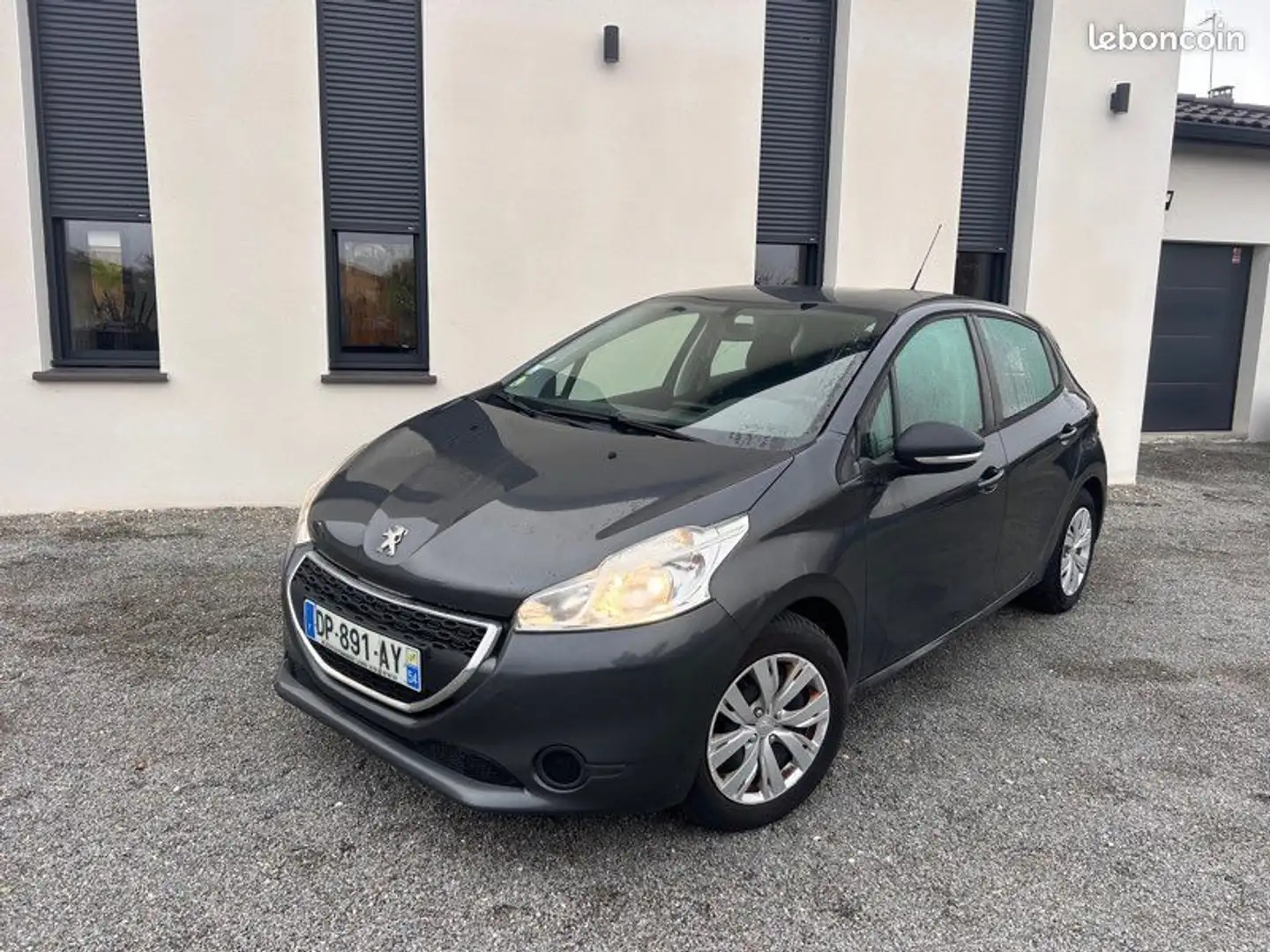 Peugeot 208 1.6 e-HDi FAP S&S 92 cv - 1