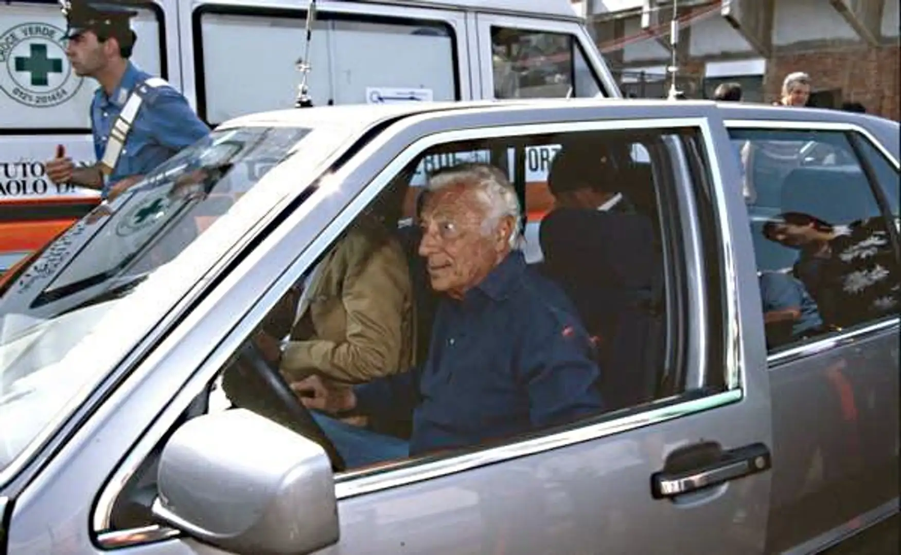 Lancia Thema Thema V6 ex Gianni Agnelli Silber - 1