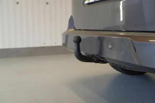 Ford Grand Tourneo Connect view 13
