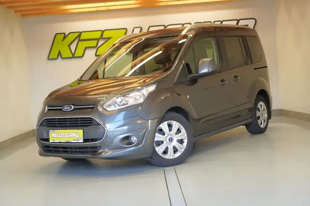 Ford Grand Tourneo Connect view 8