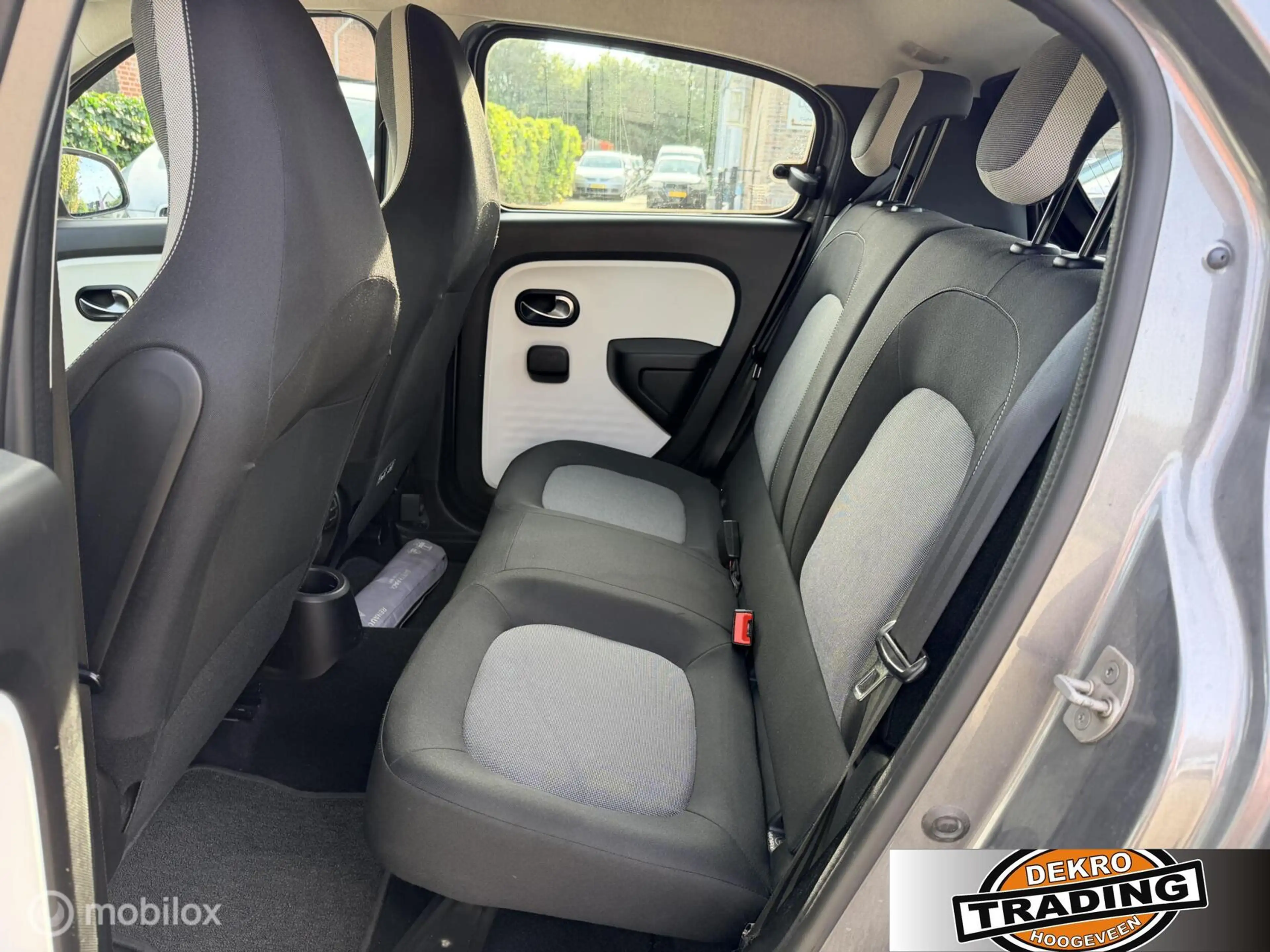 Renault Twingo 1.0 SCe Dynamique airco cruise — photo 12