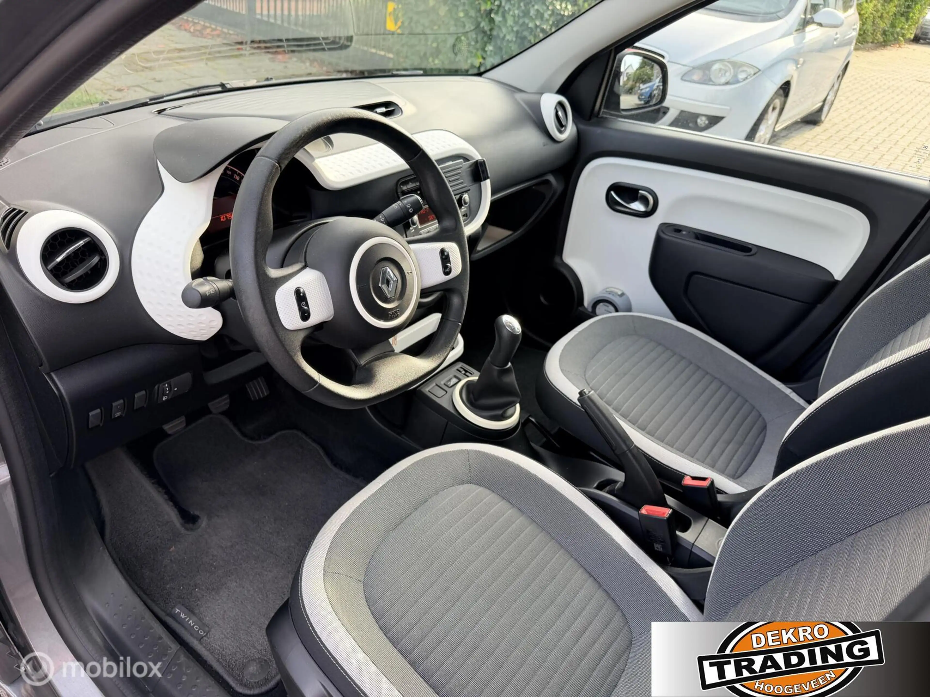 Renault Twingo 1.0 SCe Dynamique airco cruise — photo 10