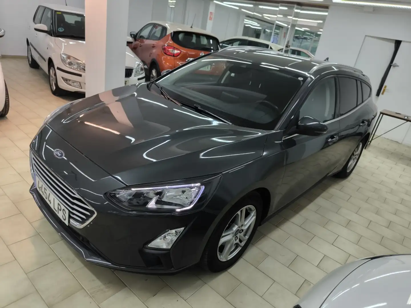 Ford Focus Sportbreak 1.5 Ecoblue Trend+ 120 Gris - 2
