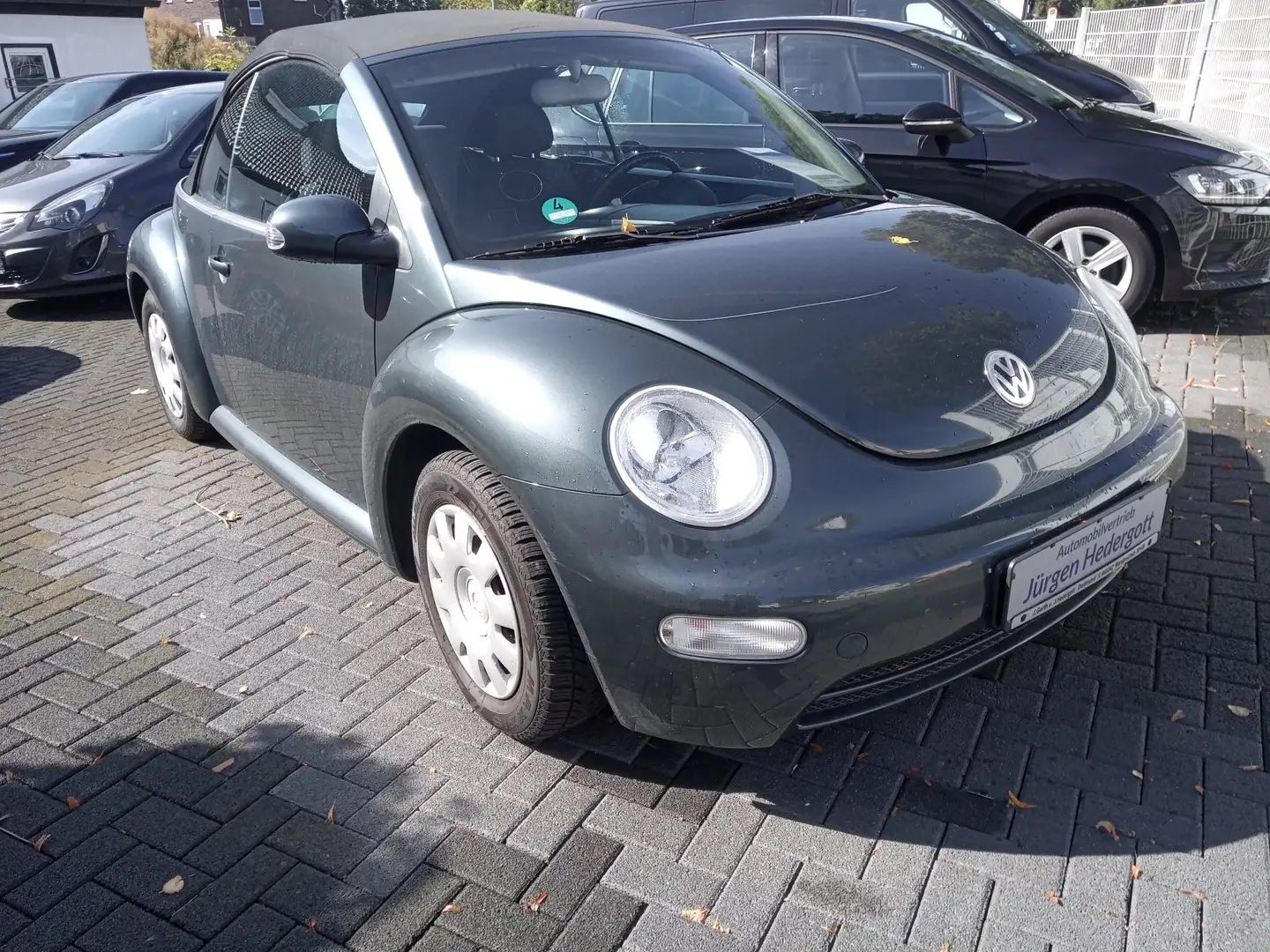 Volkswagen New Beetle 1.4 Highline Paket Grün - 1