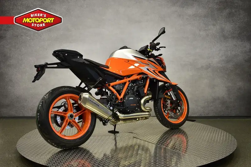 KTM 1290 Super Duke R - foto 8