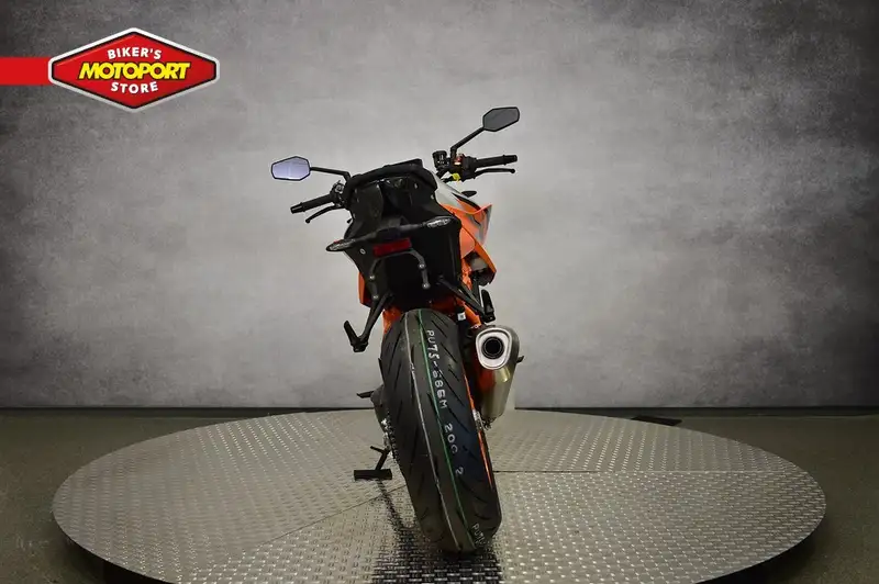 KTM 1290 Super Duke R - foto 7