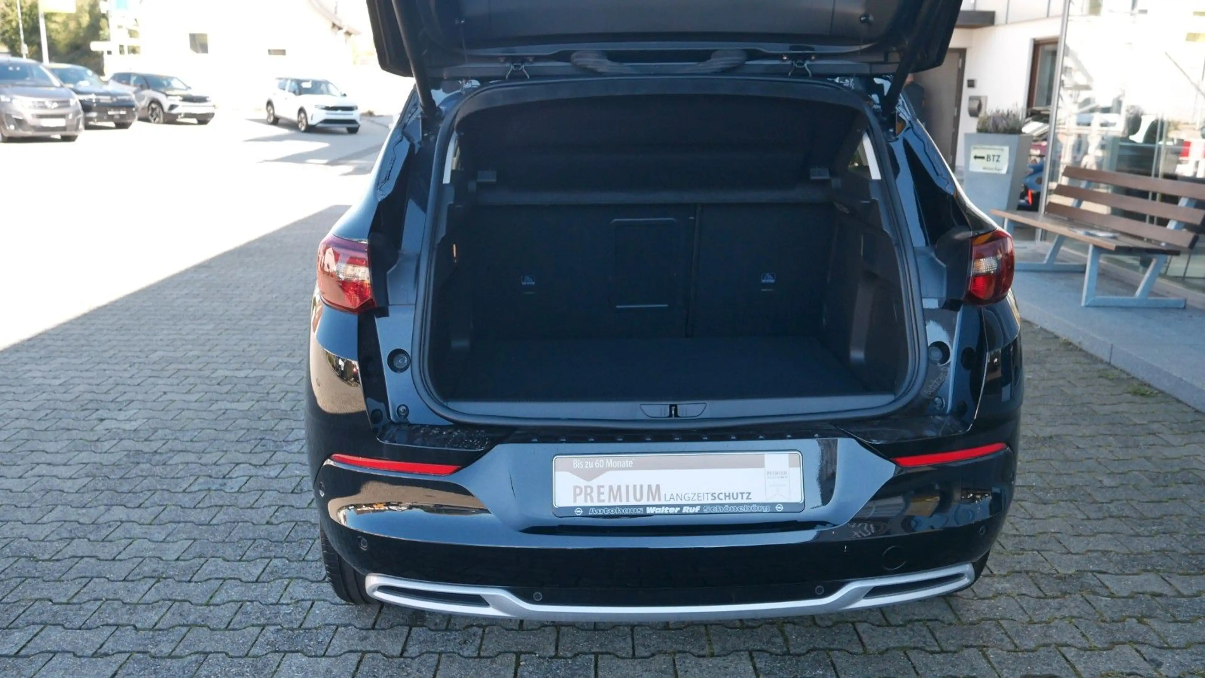 Opel Grandland X Grandland  Plug-in-Hybrid Technologie Paket — photo 16