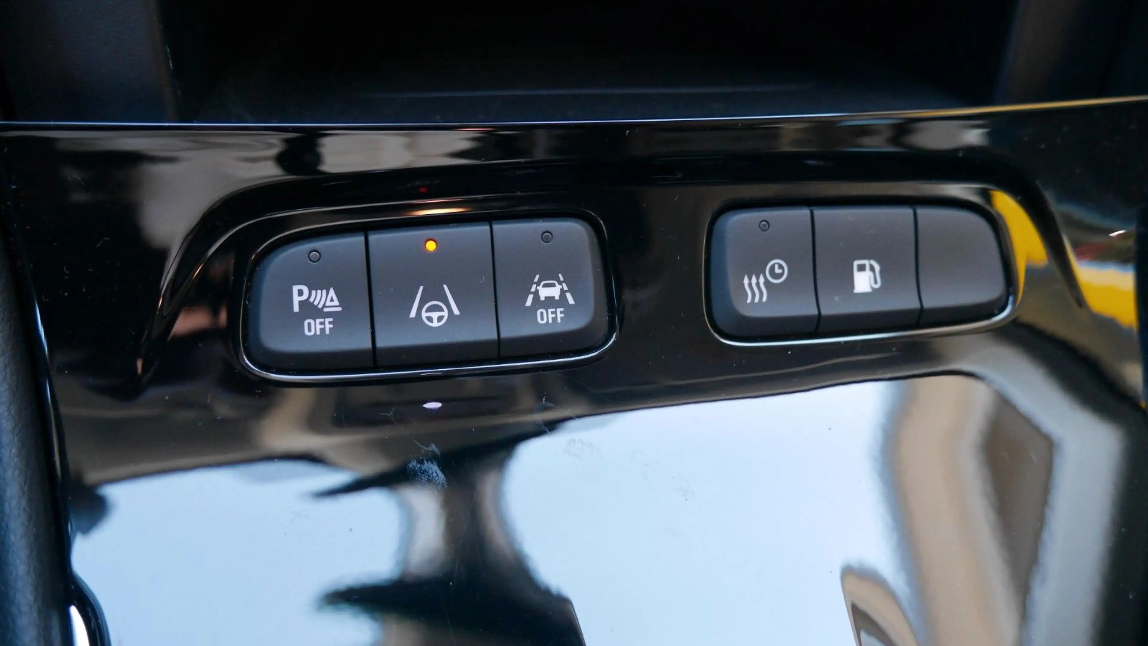 Opel Grandland X Grandland  Plug-in-Hybrid Technologie Paket — photo 14