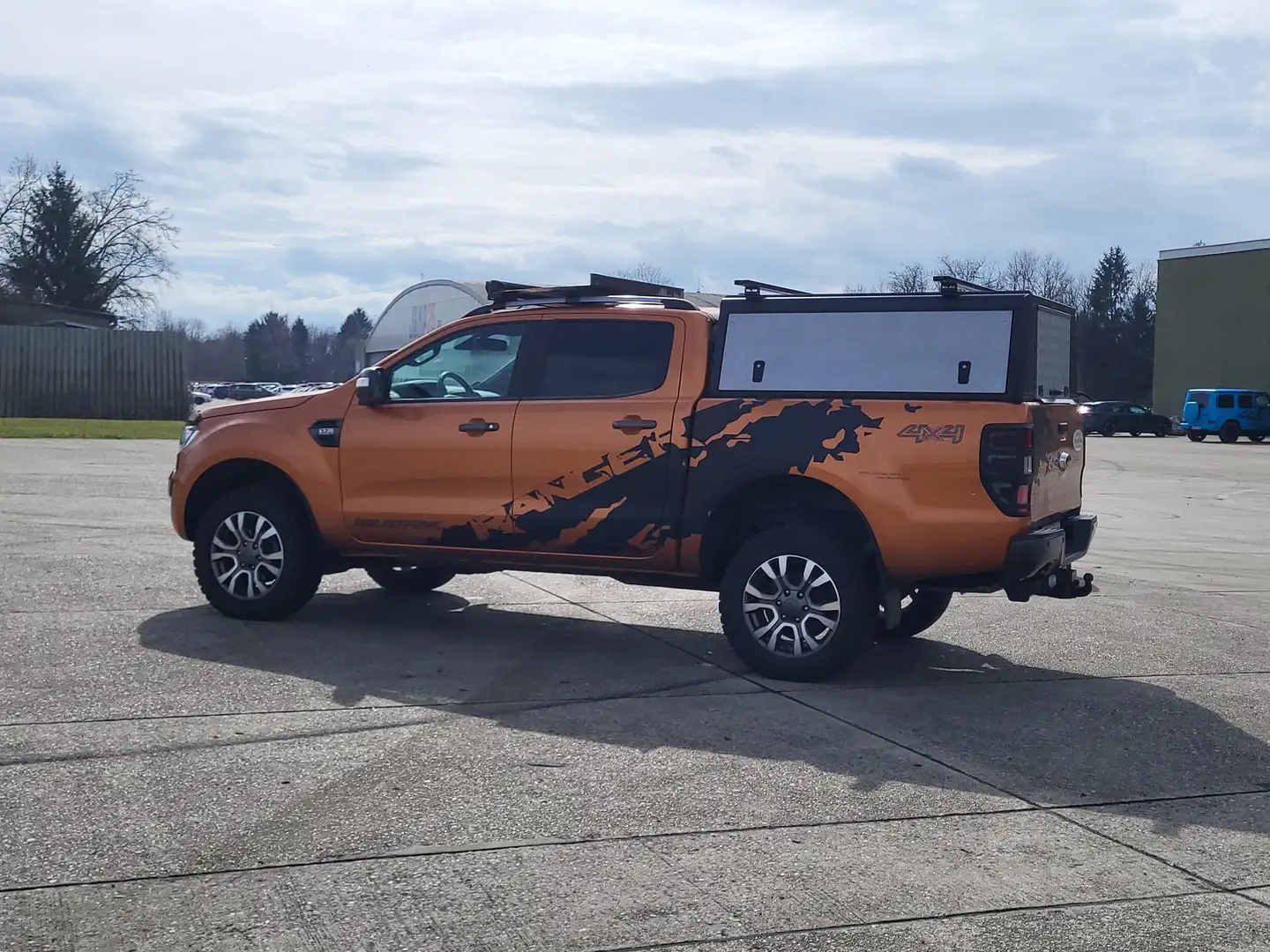 Ford Wildtrack Orange - 2