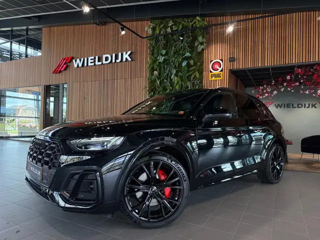 Audi Q5 Sportback 50 TFSI e S edition Competition Pannoram