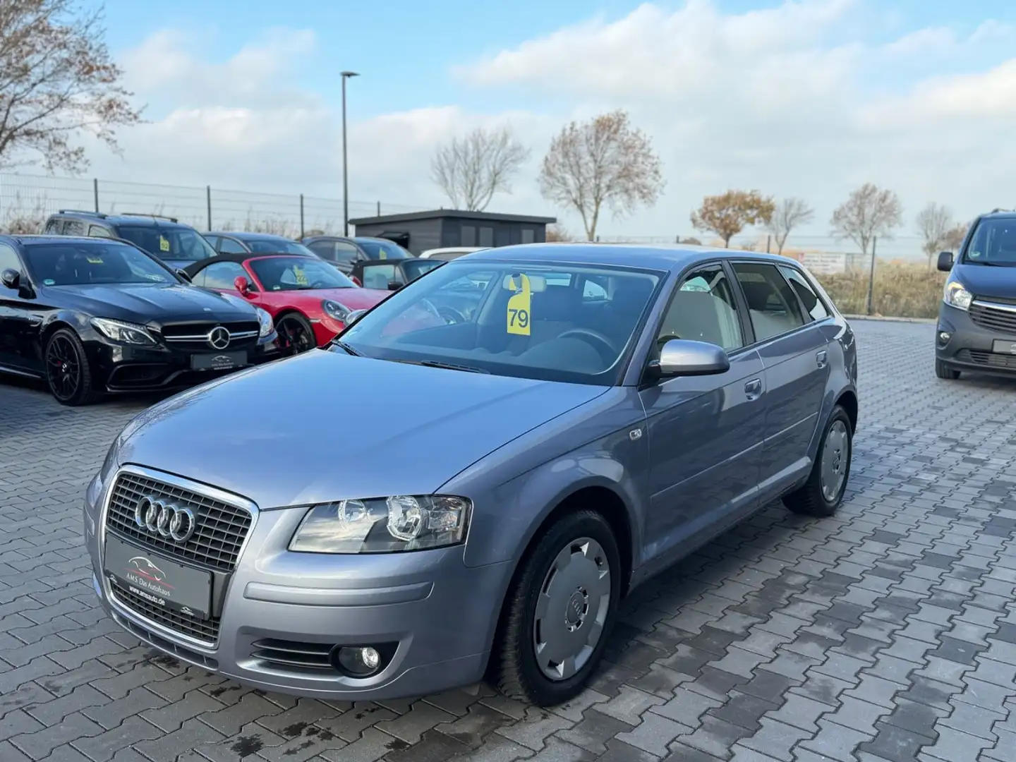 Audi A3 Sportback 1.6 Attraction Klima Silber - 1