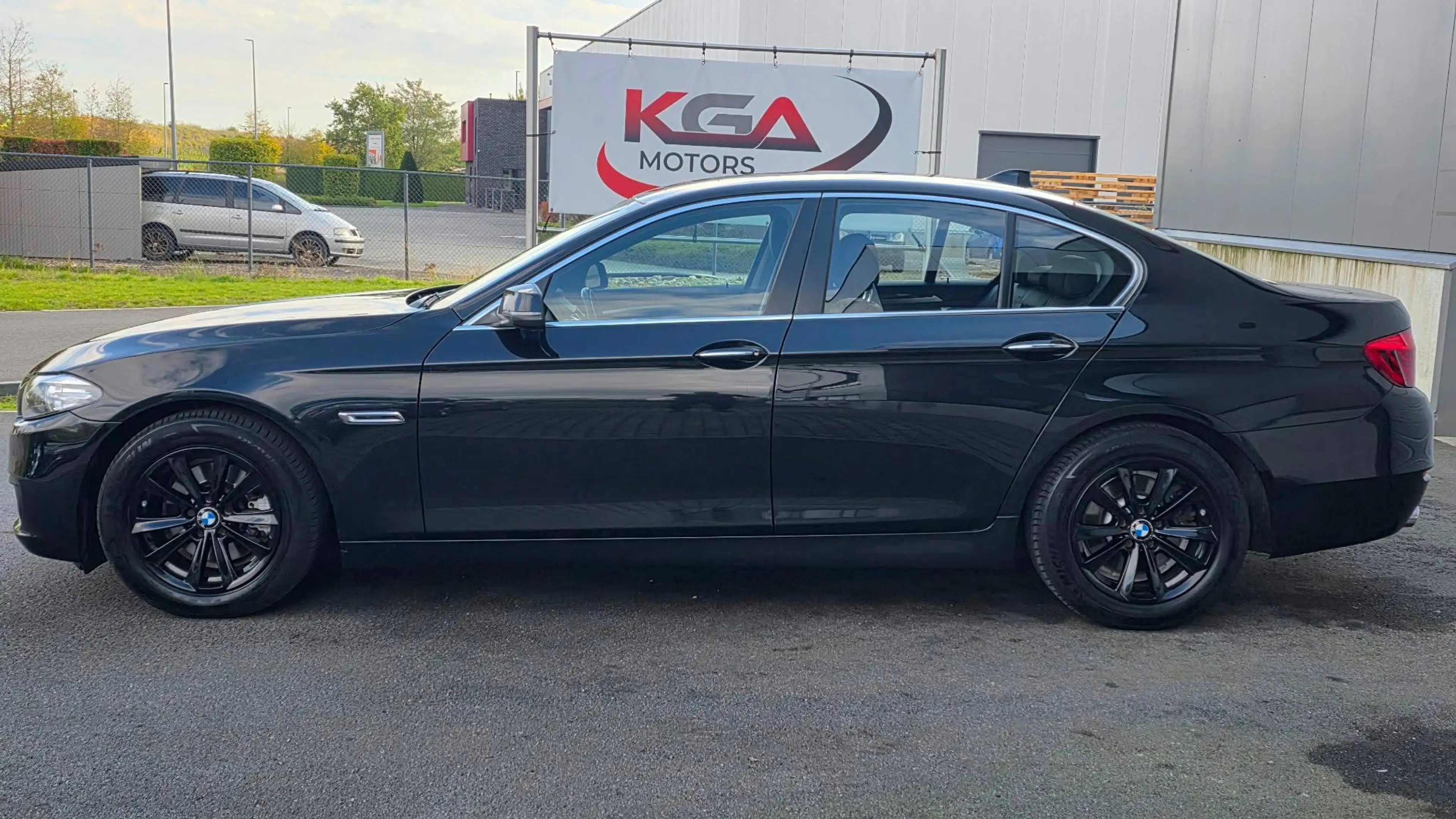 BMW 518 518 dA — photo 6