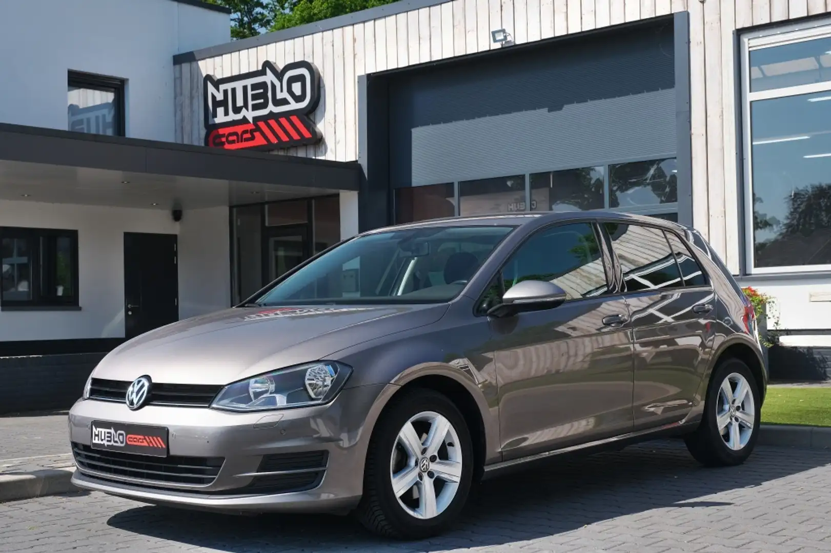Volkswagen Golf 1.2 TSI Comfortline Gris - 1