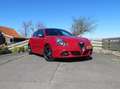 Alfa Romeo Giulietta 1.7 TBi Quad. V. Rood - thumbnail 2