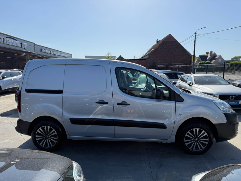 Peugeot Partner 1.6 BLUEHDI 3 ZIT PARKEERSENSOREN BLUETOOTH AIRCO CARPASS — photo 4