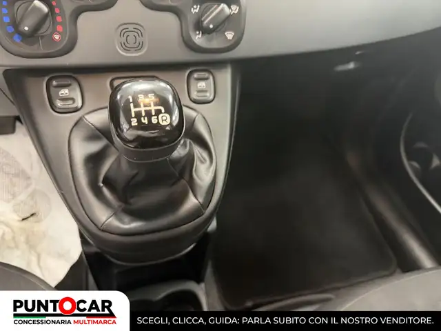 Fiat Panda view 11