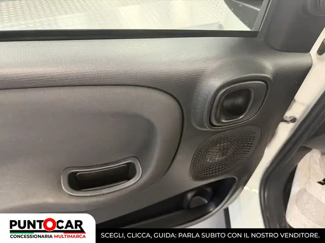 Fiat Panda view 9