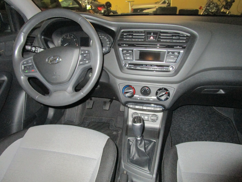 Hyundai i20 YES! — photo 11