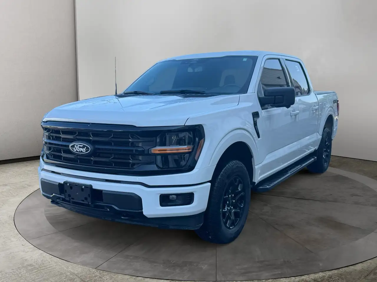 2024 Ford F 150 XLT — photo 1
