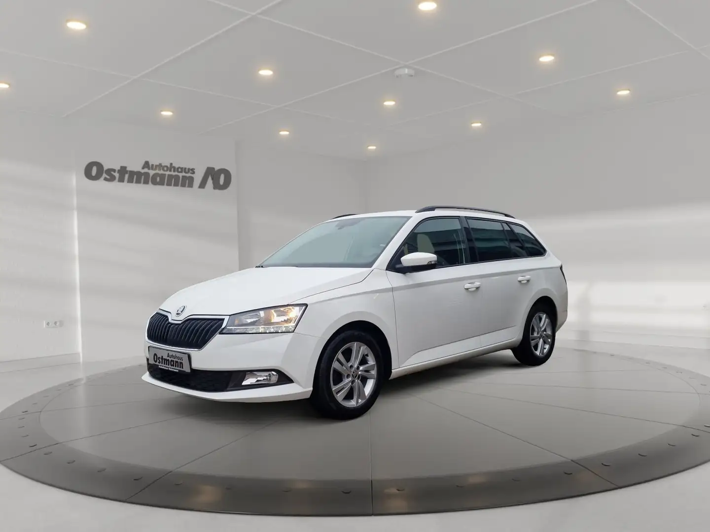 Skoda Fabia Combi 1.0 TSI Ambition GRA PDC SHZ KLIMA Weiß - 1
