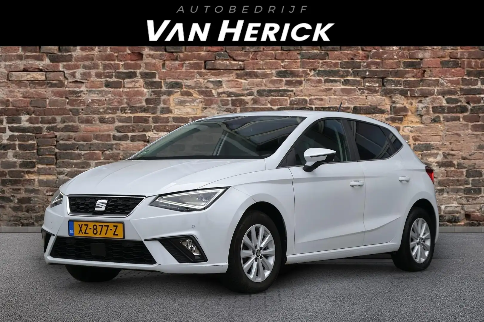 SEAT Ibiza 1.0 TSI FR Business Intense | Cruise | Airco | Sto Белый - 1