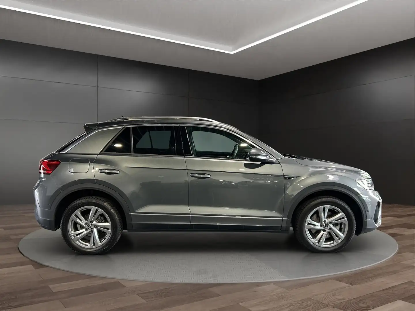 Volkswagen T-Roc R-Line 2.0TDI*ACC*BEATS*CAM*PANO*AHK*DSG* Gris - 2