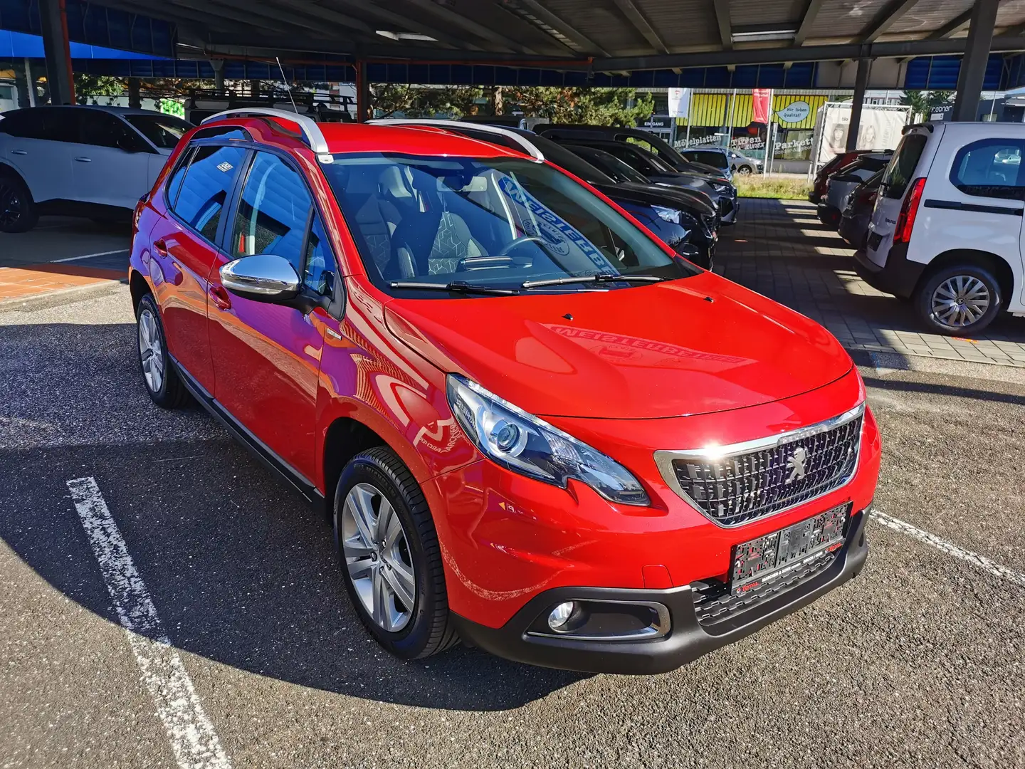 Peugeot 2008 1,6 BHDI S Rot - 2