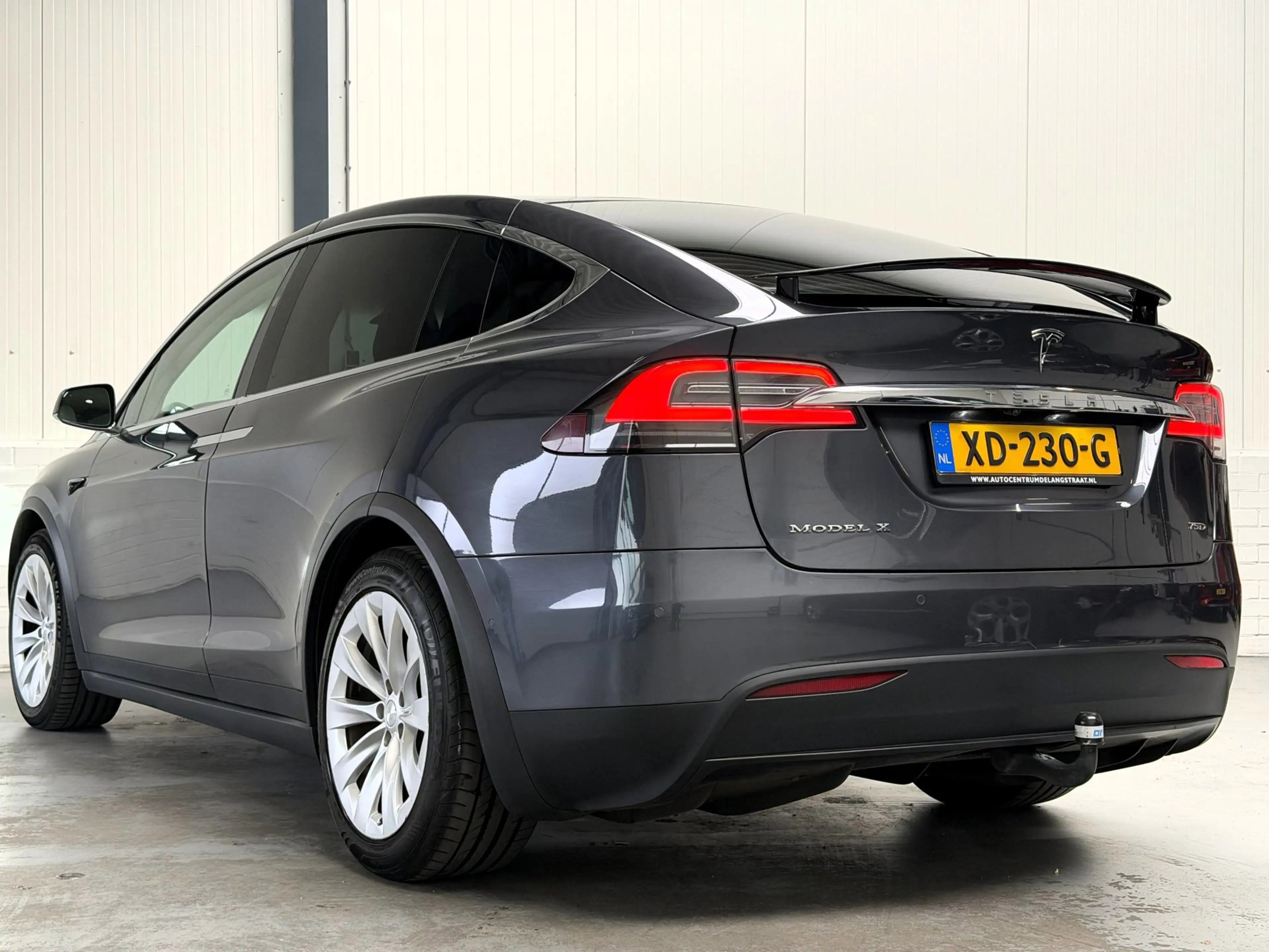 Tesla Model X 75D Base|Trekhaak|Stoel-stuurverwarming — photo 4
