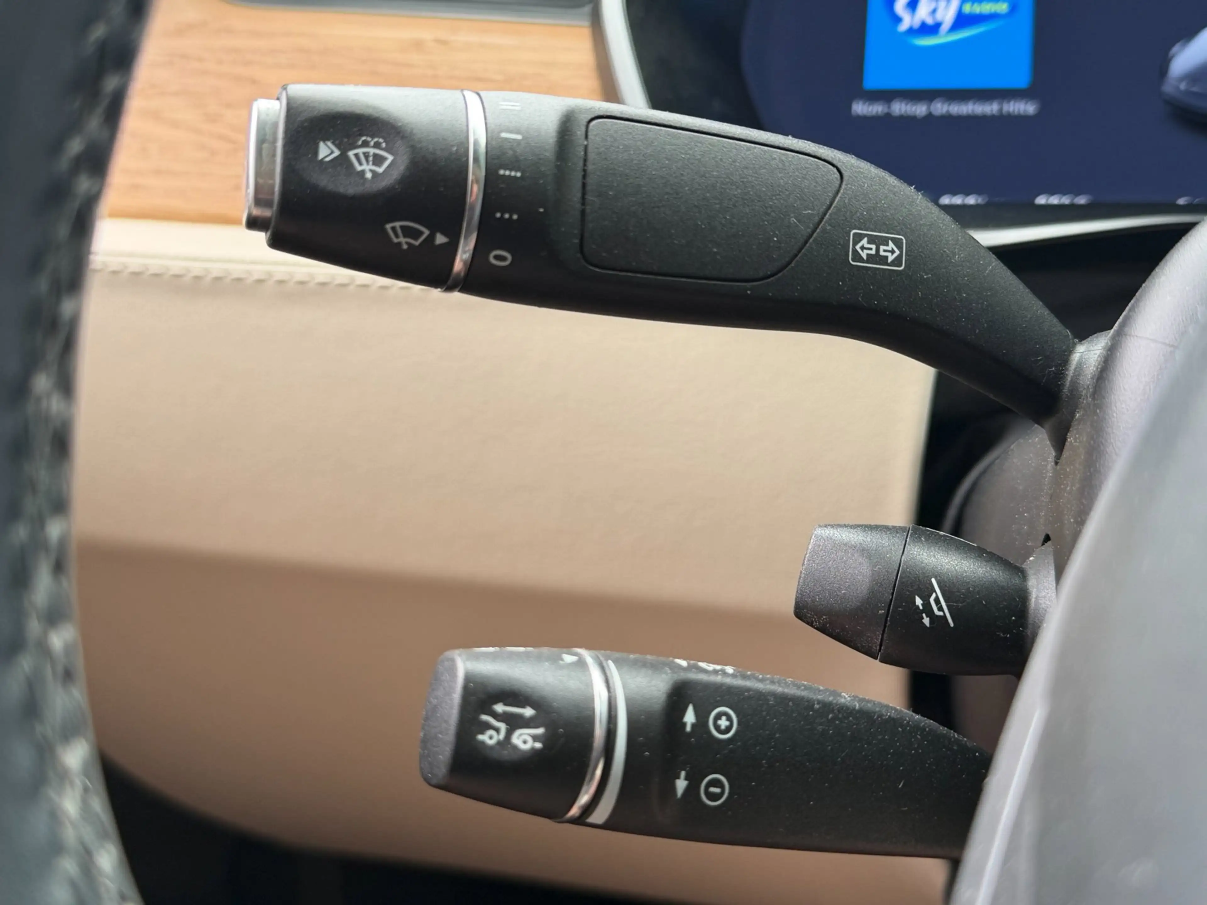 Tesla Model X 75D Base|Trekhaak|Stoel-stuurverwarming — photo 26