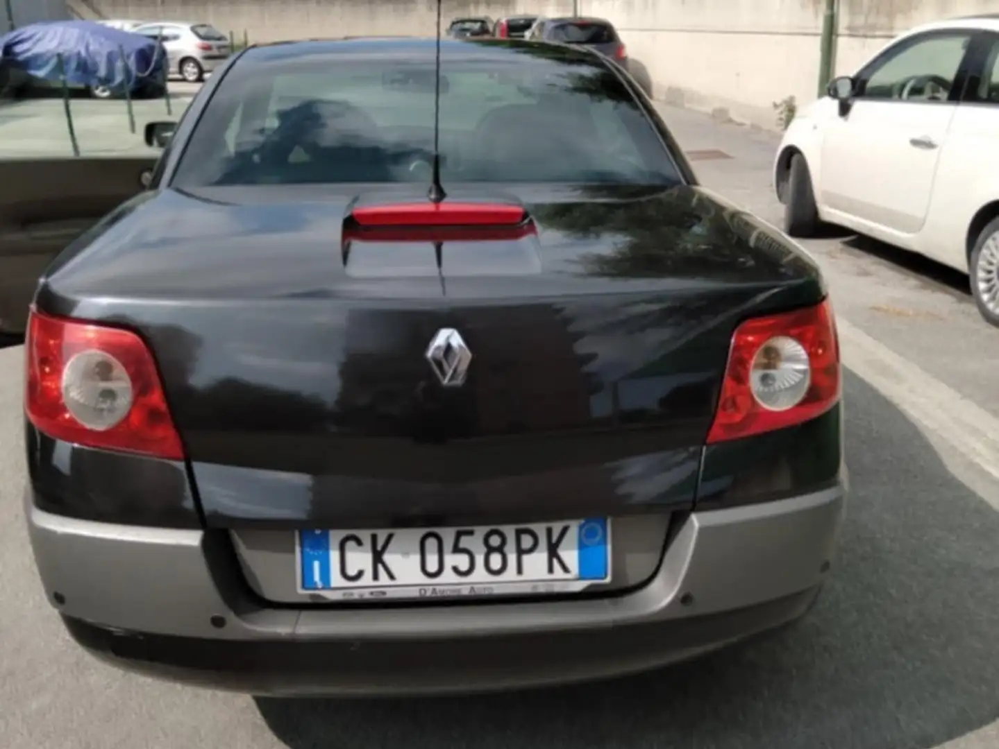 Renault Megane Coupe 1.5 dci Dynamique 110cv edc - 2