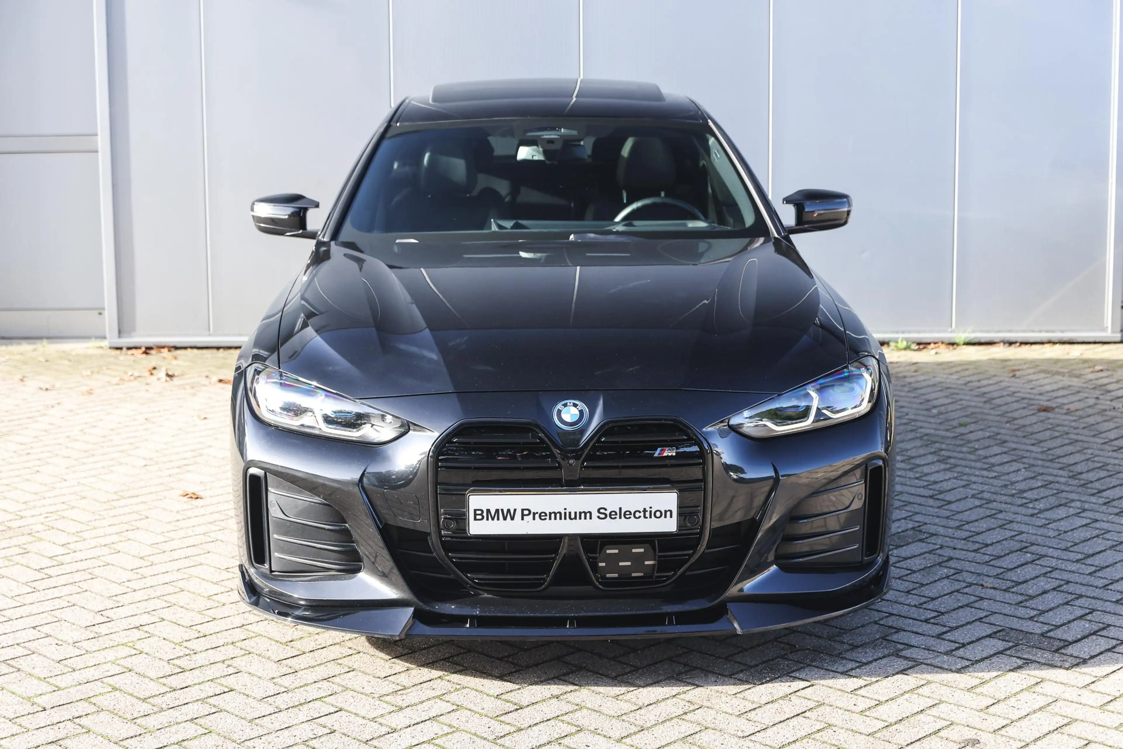BMW i4 M50 / Schuif-kanteldak / Laserlight / Parking Assi — photo 7