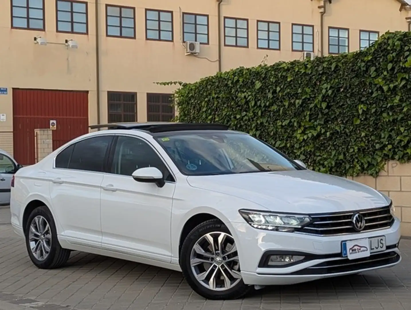 Volkswagen Passat 2.0TDI EVO Executive DSG7 110kW Blanc - 2