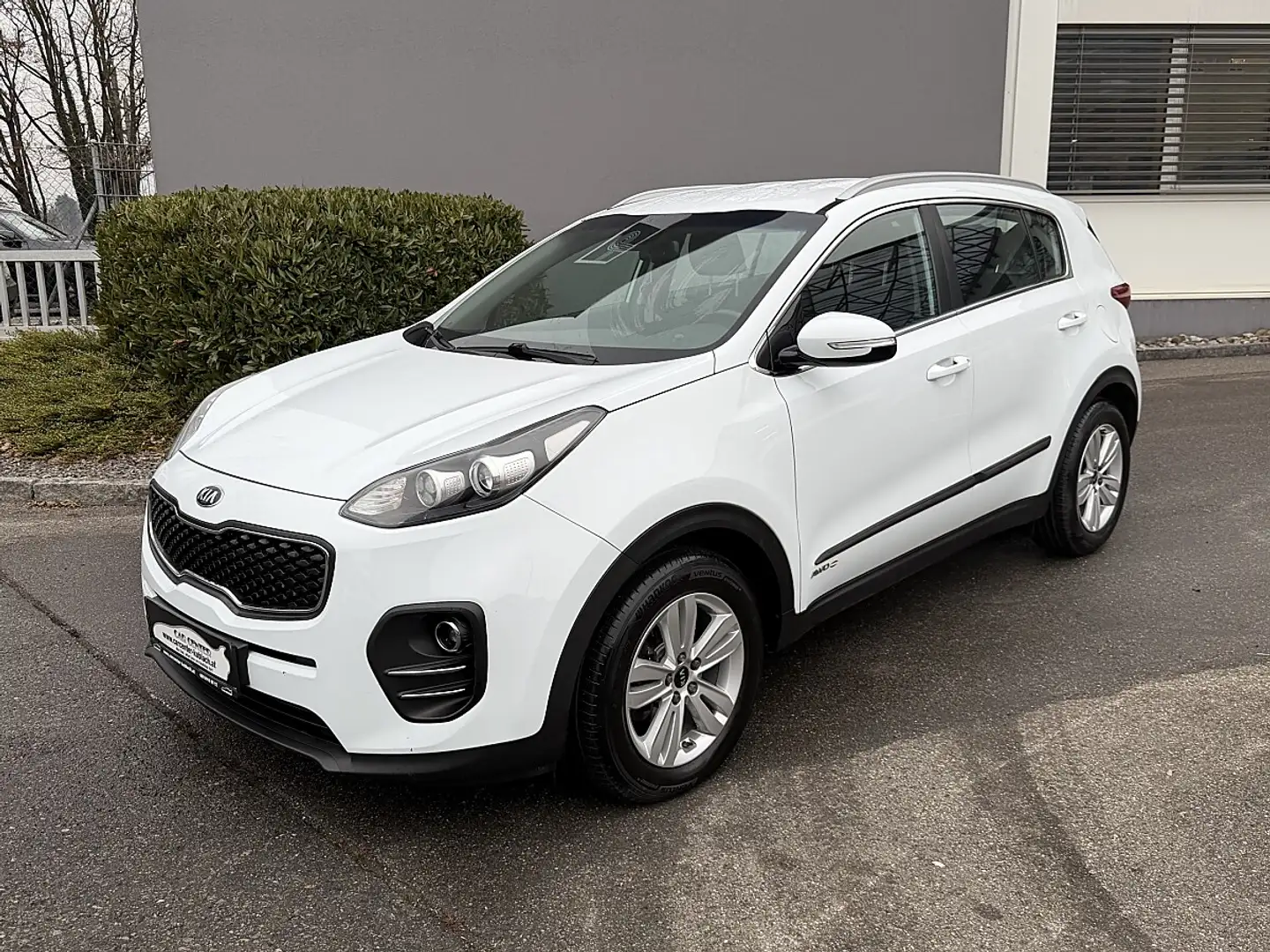 Kia Sportage 2,0 CRDI AWD Silber Grau - 1