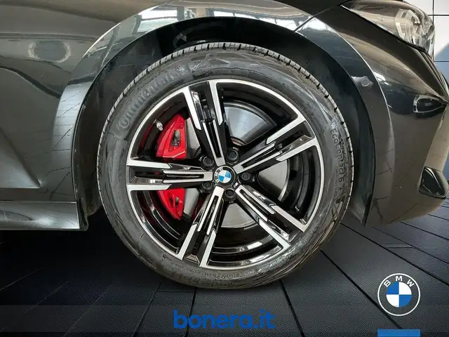 BMW 3 Series view 12