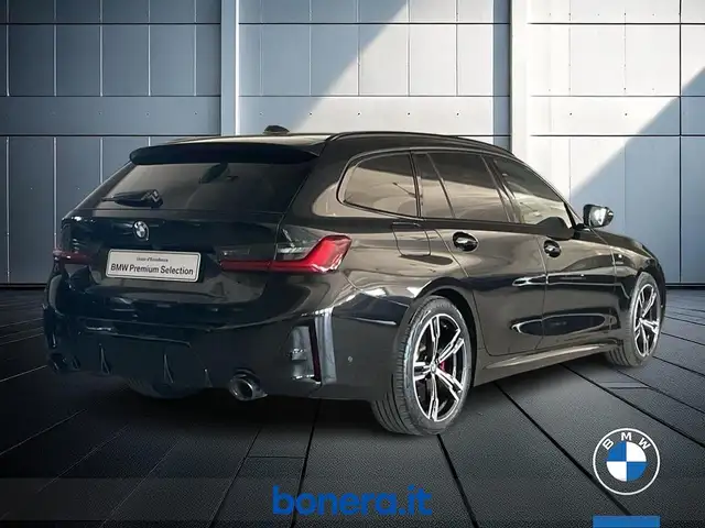 BMW 3 Series view 6