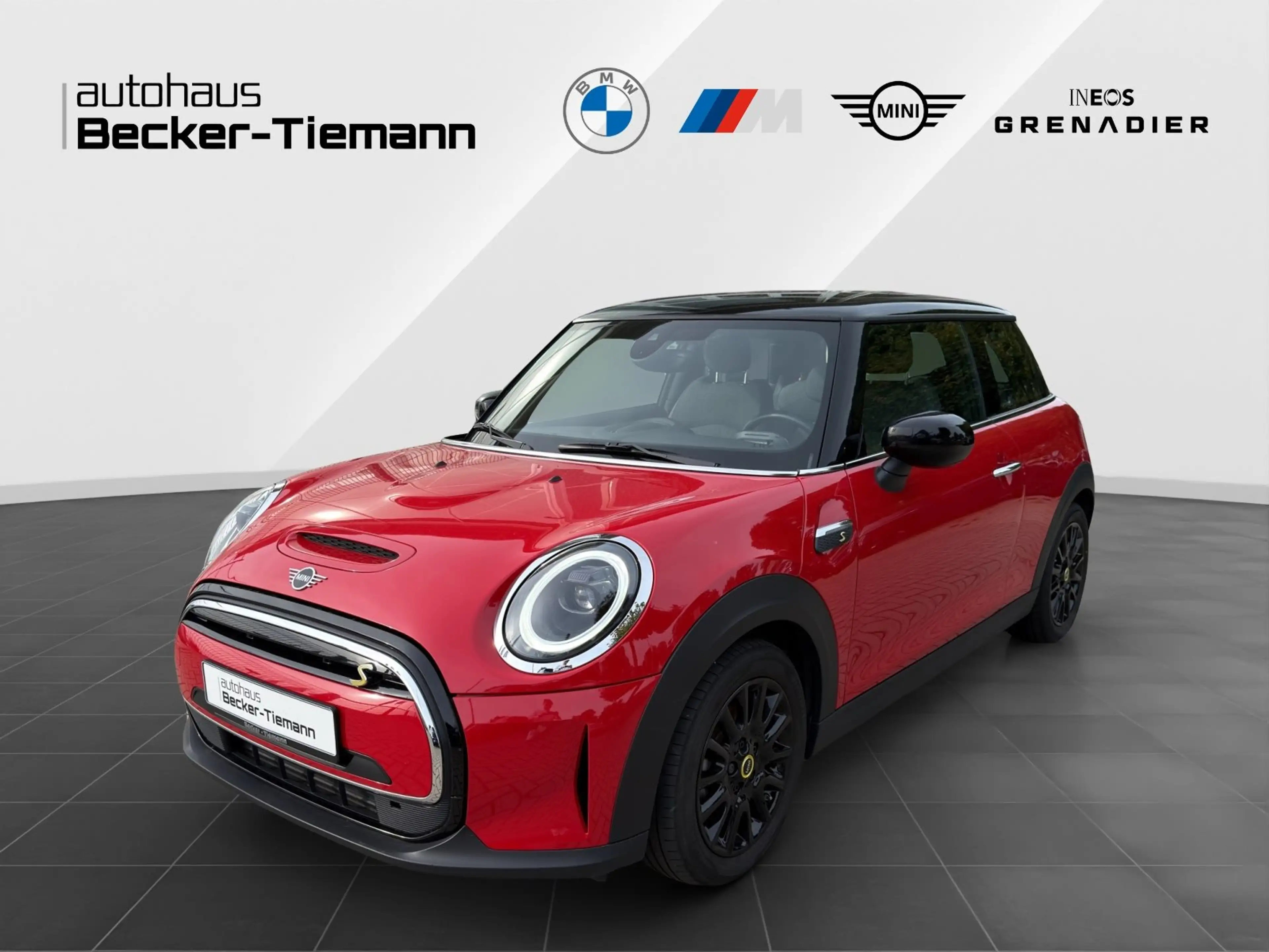 MINI Cooper SE Hatch 16" / DrivAss / DAB / Ambiente / LED / CarPl