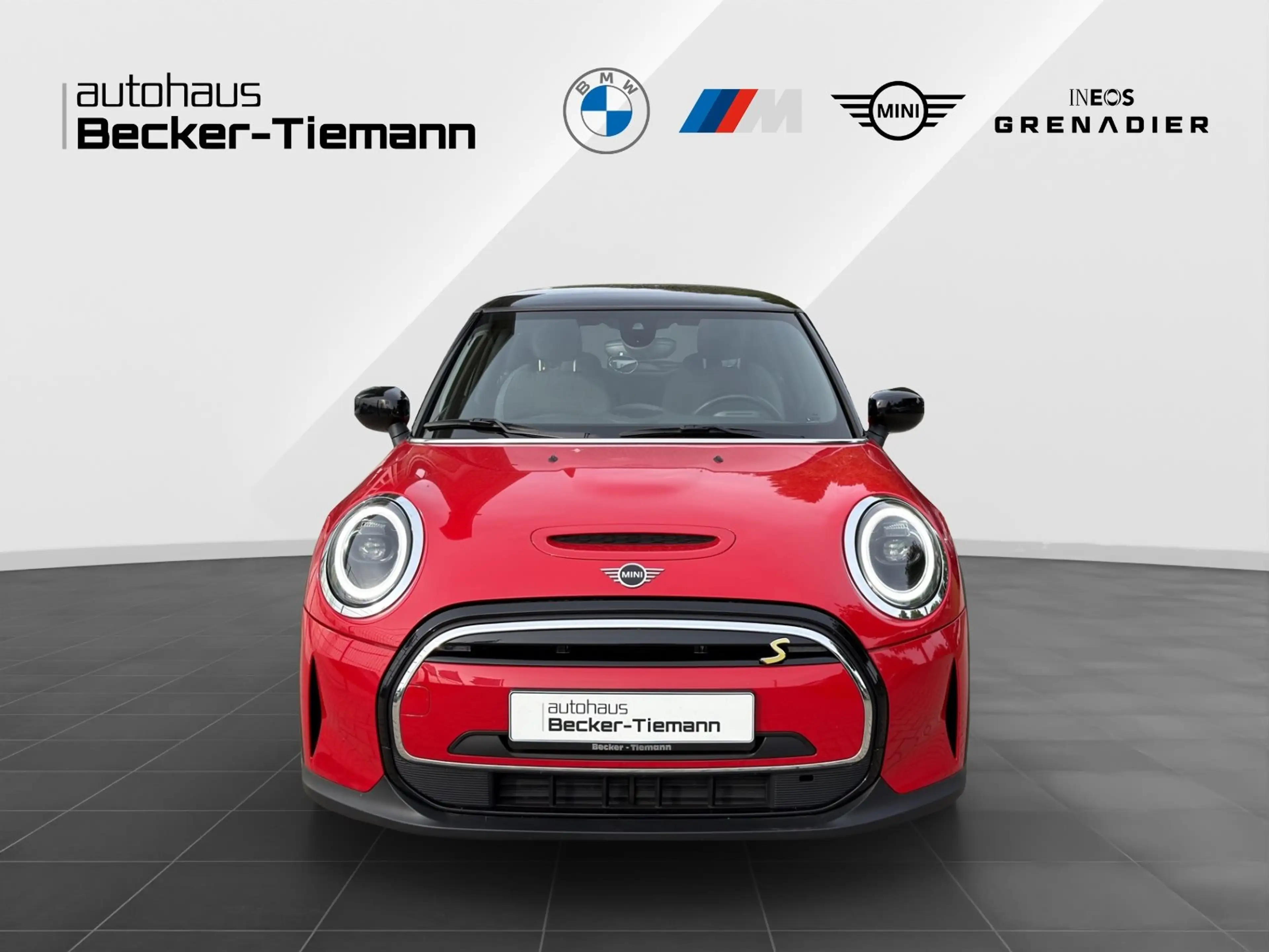 MINI Cooper SE Hatch 16" / DrivAss / DAB / Ambiente / LED / CarPl — photo 2