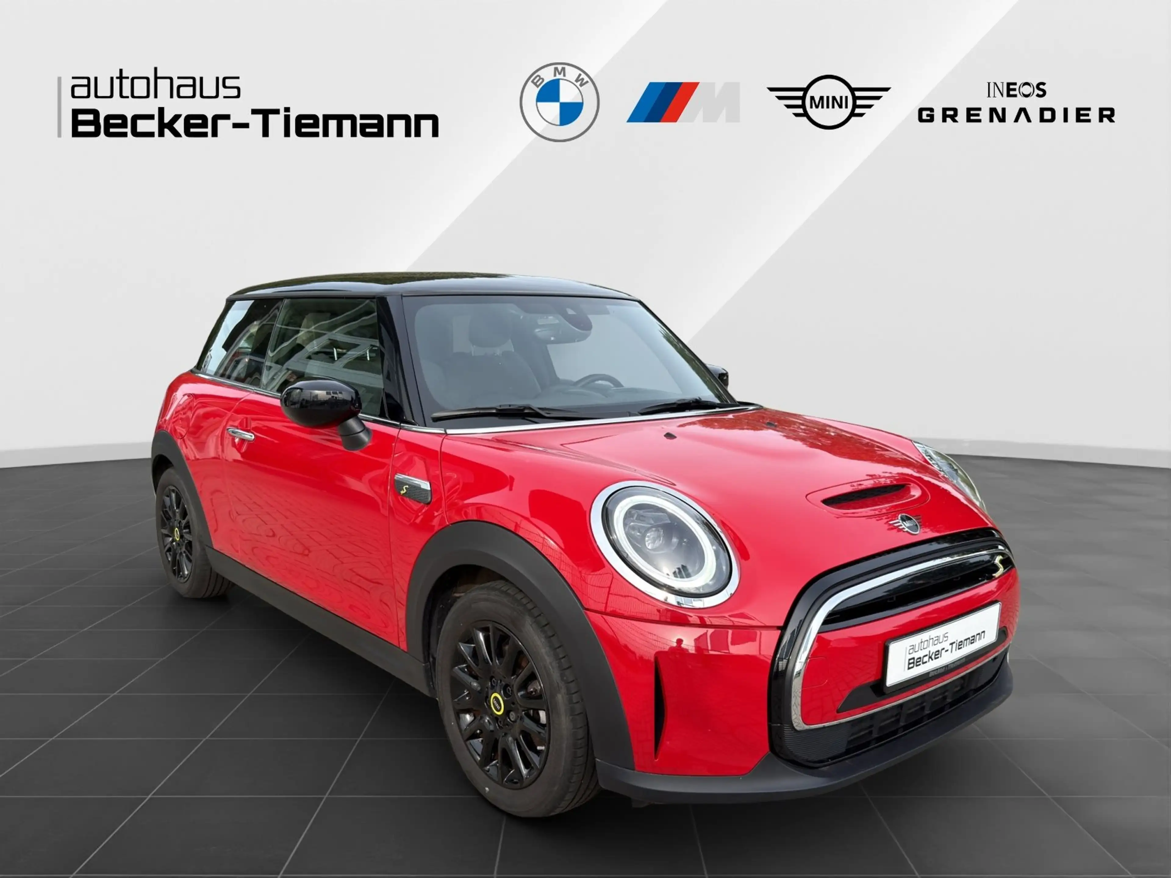 MINI Cooper SE Hatch 16" / DrivAss / DAB / Ambiente / LED / CarPl — photo 7