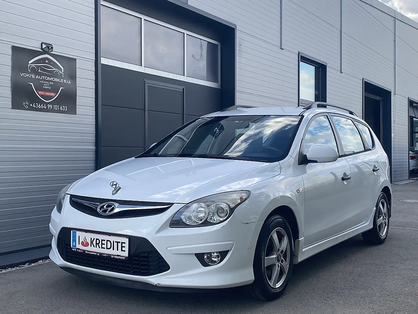Hyundai i30 CW **Neues Pickerl bis 11.2027** Weiß - 1
