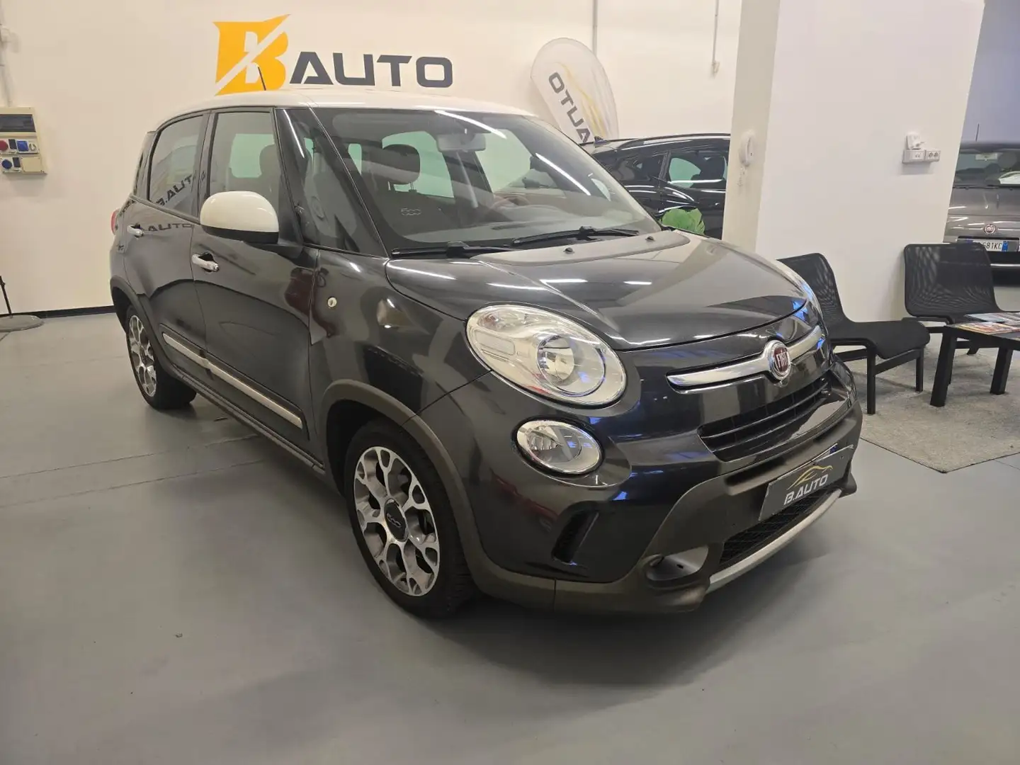 Fiat 500L 500L 1.6 mjt Trekking 120cv Grau - 2